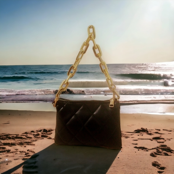 Mini Diamond Quilted Tri-Part Pochette - Picture 3 of 3